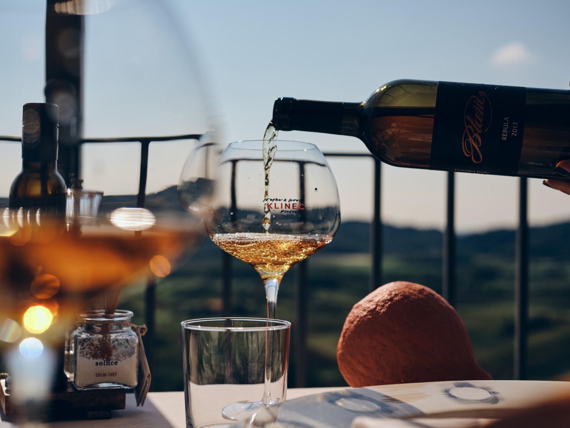 Klinec Plešivo vino z razgledom