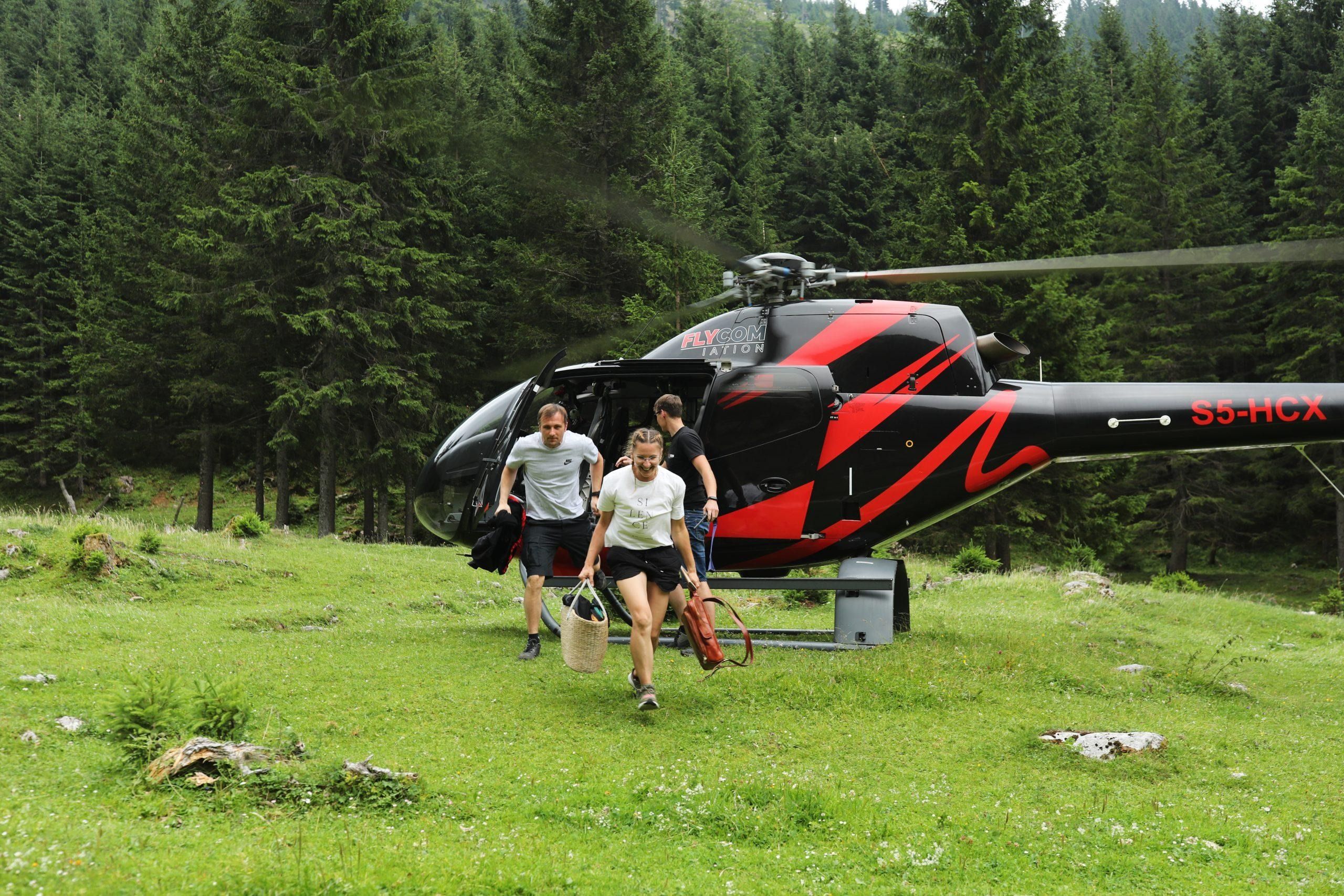 prihod na večerjo s helikopterjem
