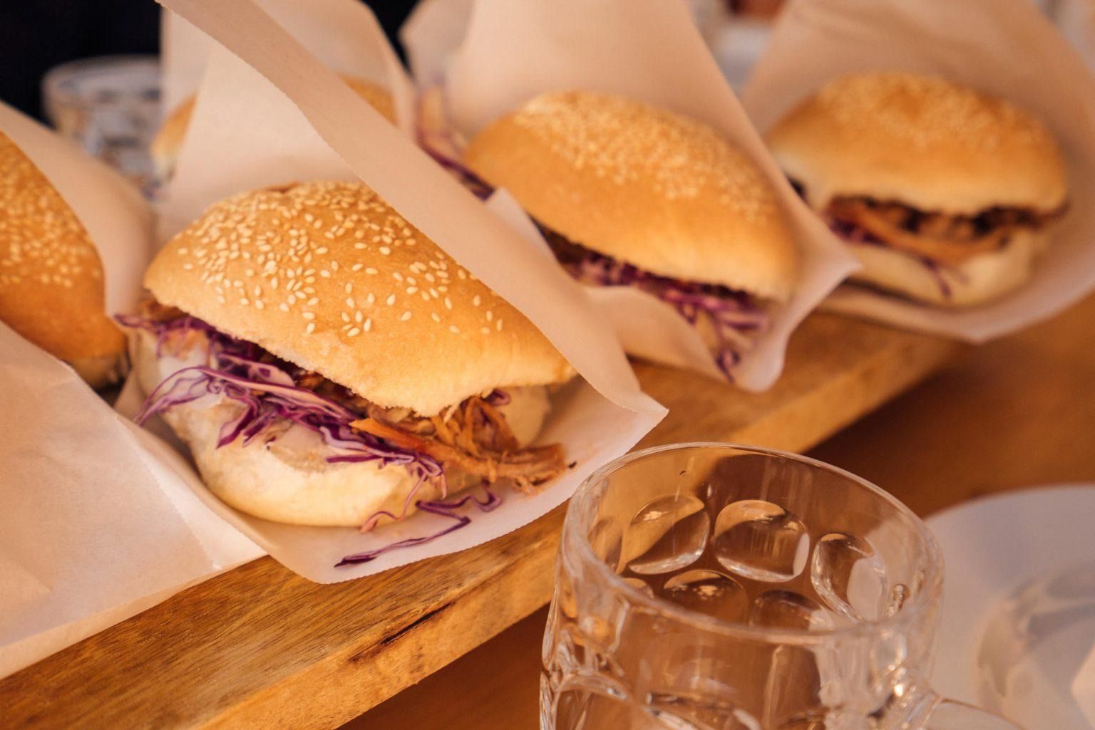 pulled pork burger