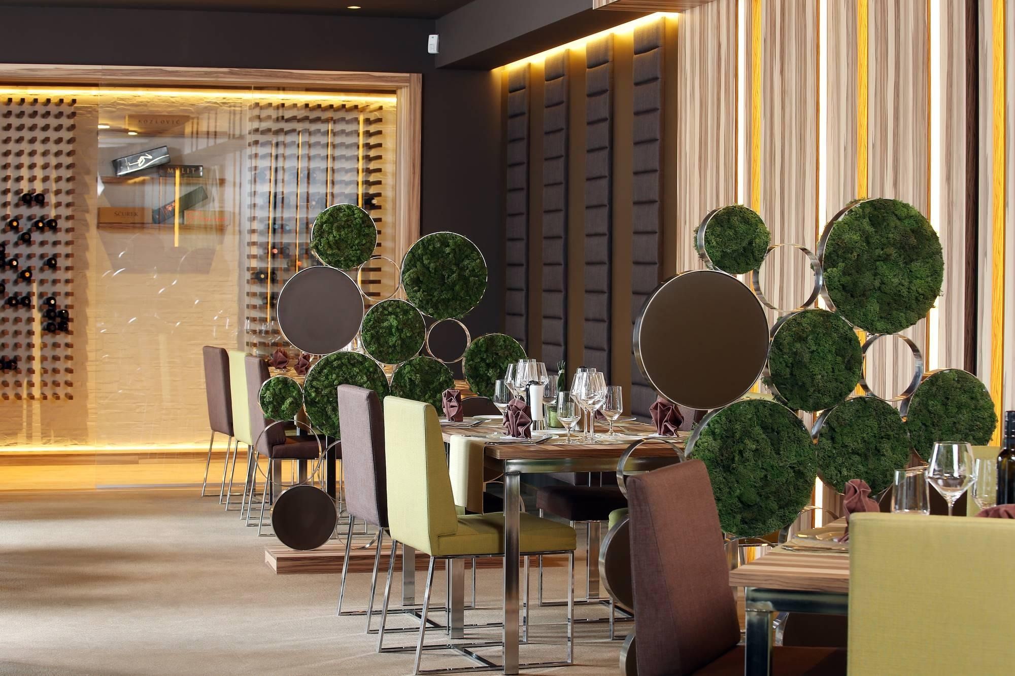Restaurant Harfa